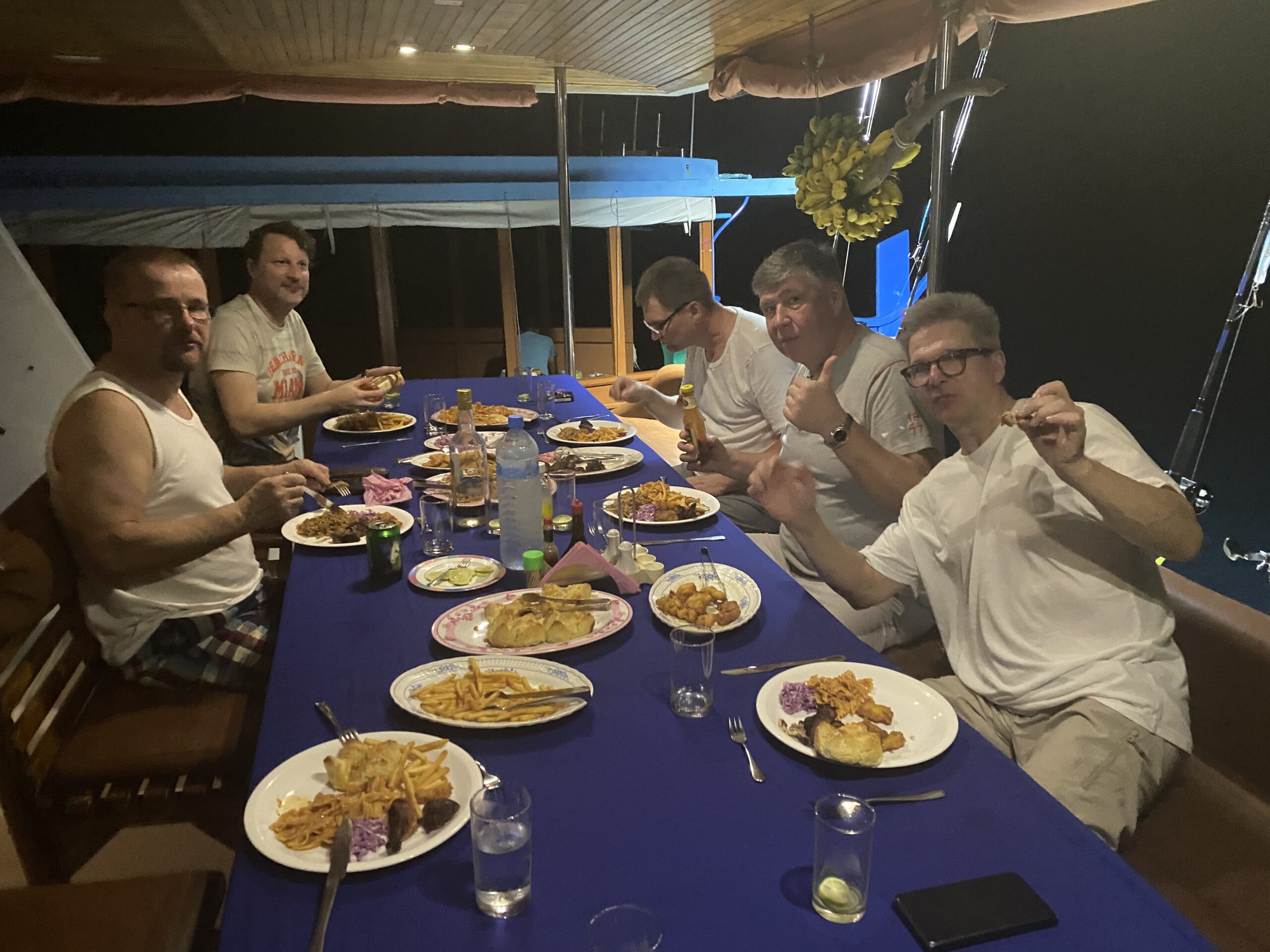 malediivit maldiverna maldives gt gianttrevally bluefintrevally perhokalastus flyfishing flugfiske fluefiske perhokalastusmatka kalastus kalastusmatka kalastusmatkat fishmaster globalfishing